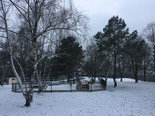Grand-Couronne, les Essarts, rue du Paradis à proximité du château Saint-Antoine.